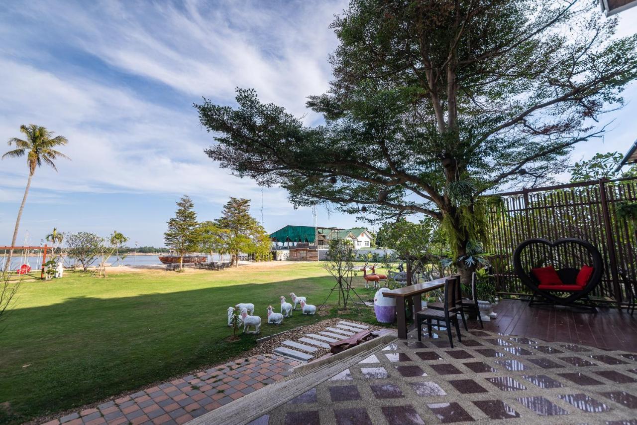 Vieng Khong Hotel Mukdahan Eksteriør billede