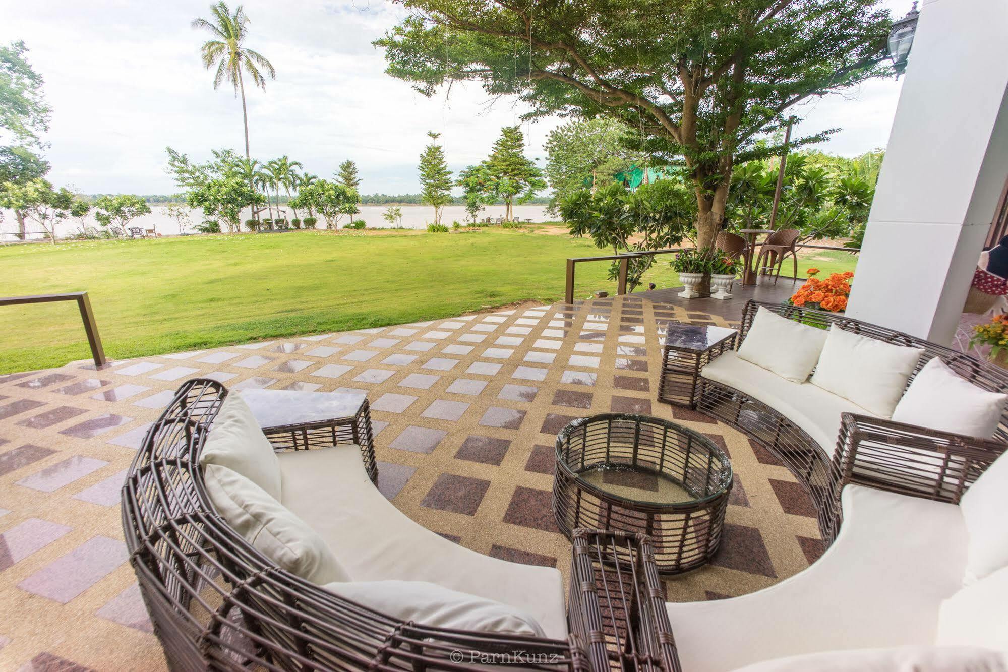 Vieng Khong Hotel Mukdahan Eksteriør billede