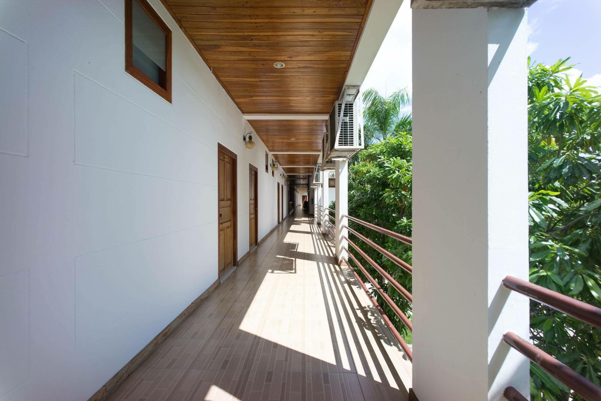 Vieng Khong Hotel Mukdahan Eksteriør billede