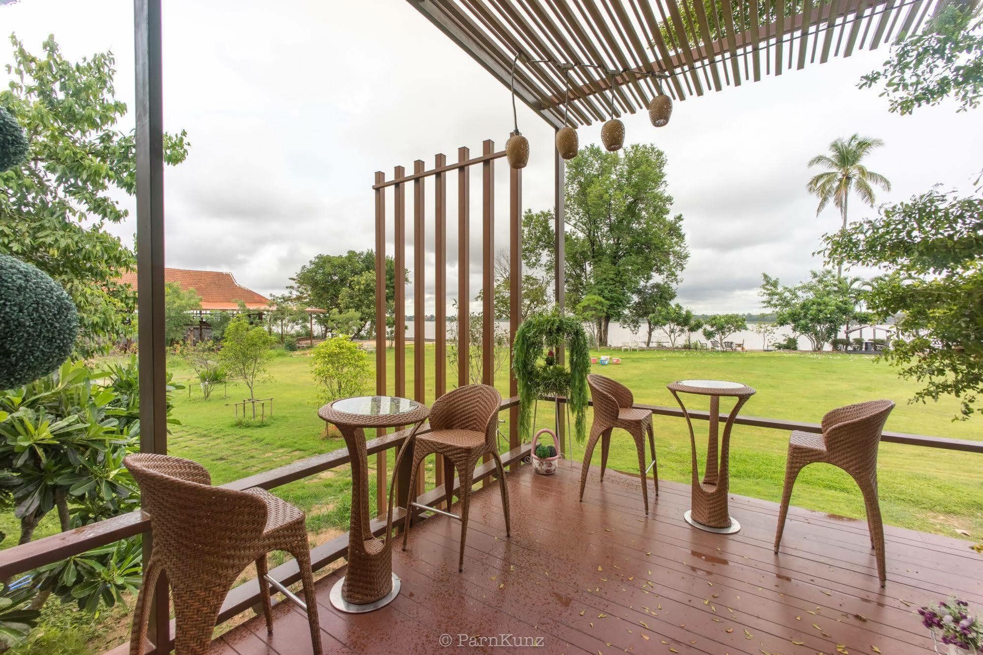 Vieng Khong Hotel Mukdahan Eksteriør billede